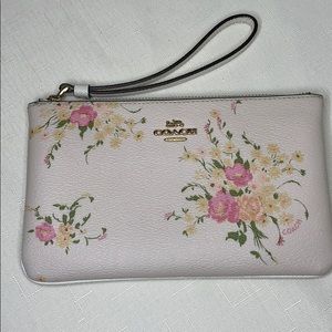 Coach Leather Floral Wristlet nwot
